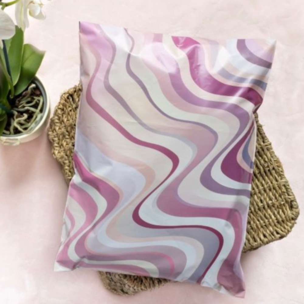 25 10X13 Poly Mailers Abstract Swirl PRICE IS FIRM HOST PICK - Picture 11 of 11